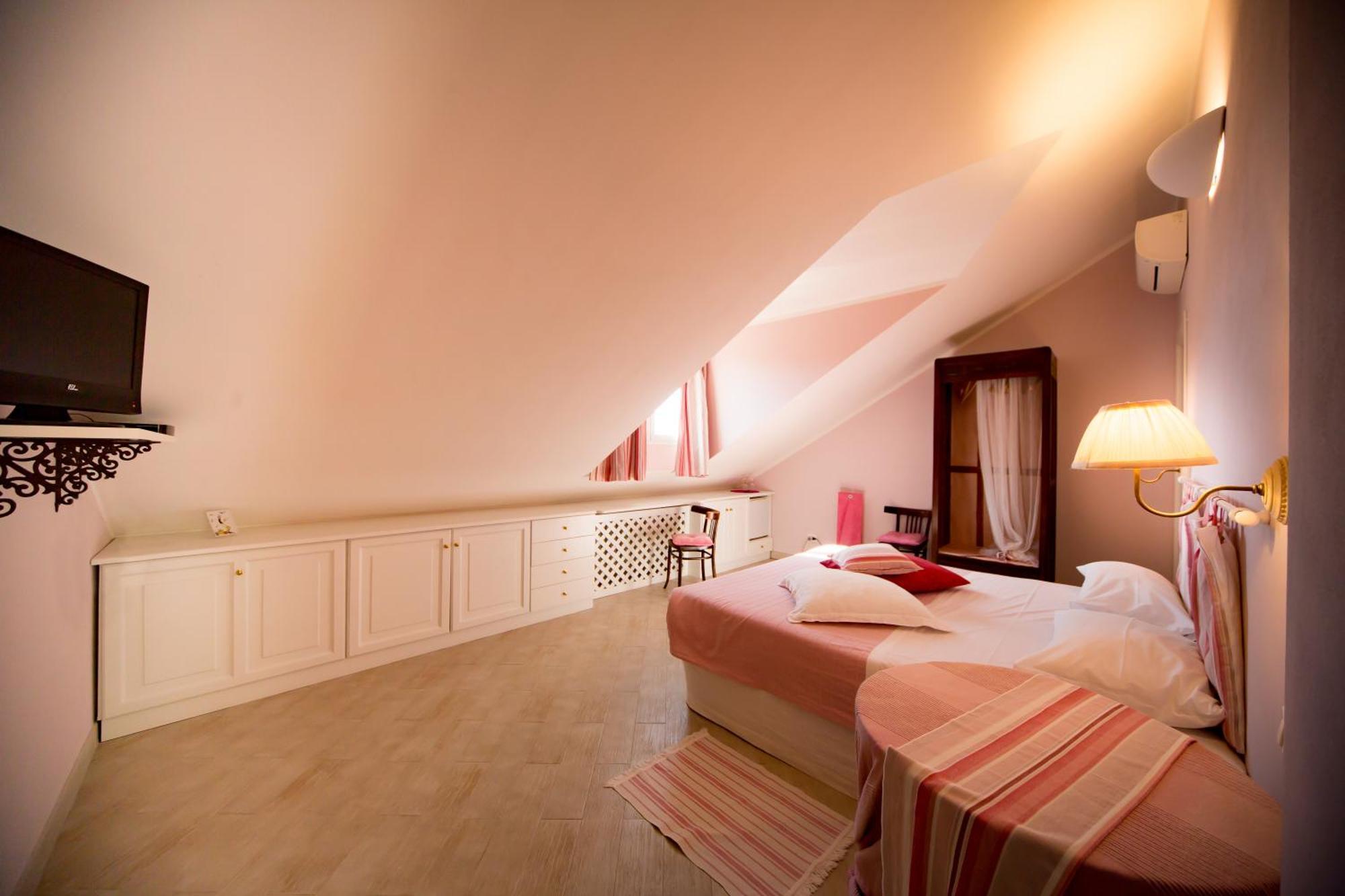 Agriturismo Palmero Аласио Екстериор снимка